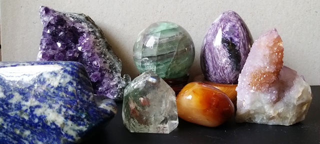 various crystals around my bedroom - esther neela blog